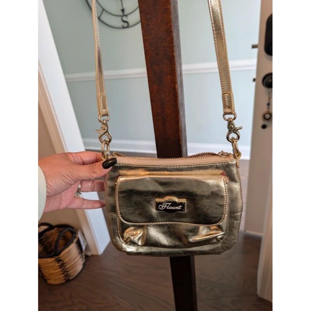 Flaunt by Faith Nicole crossbody/ shoulder bag